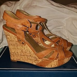 Guess wedges